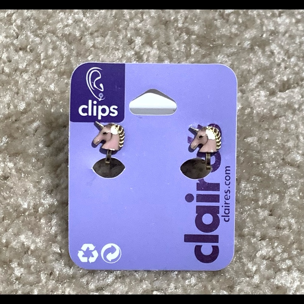 Claire's pink unicorns earrings